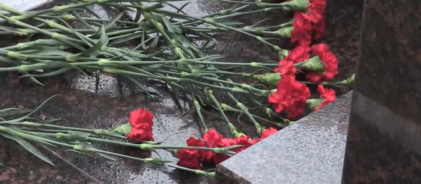 В Саратове почтили память полицейских, погибших в Чеченской Республике
