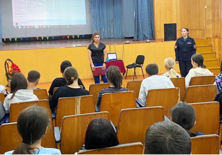 Сотрудники полиции в Северной Осетии провели беседы по профилактике экстремизма и терроризма с воспитанниками санатория «Тамиск»