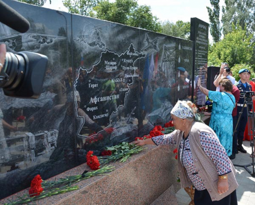 В Воронежской области открыт мемориал воинам,  погибшим в локальных конфликтах