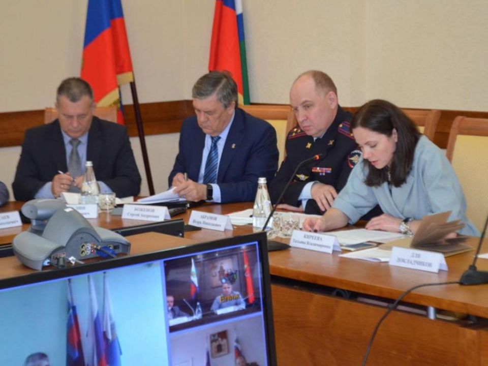 Совместное заседание антитеррористической комиссии в Белгородской области и Оперативного штаба в Белгородской области