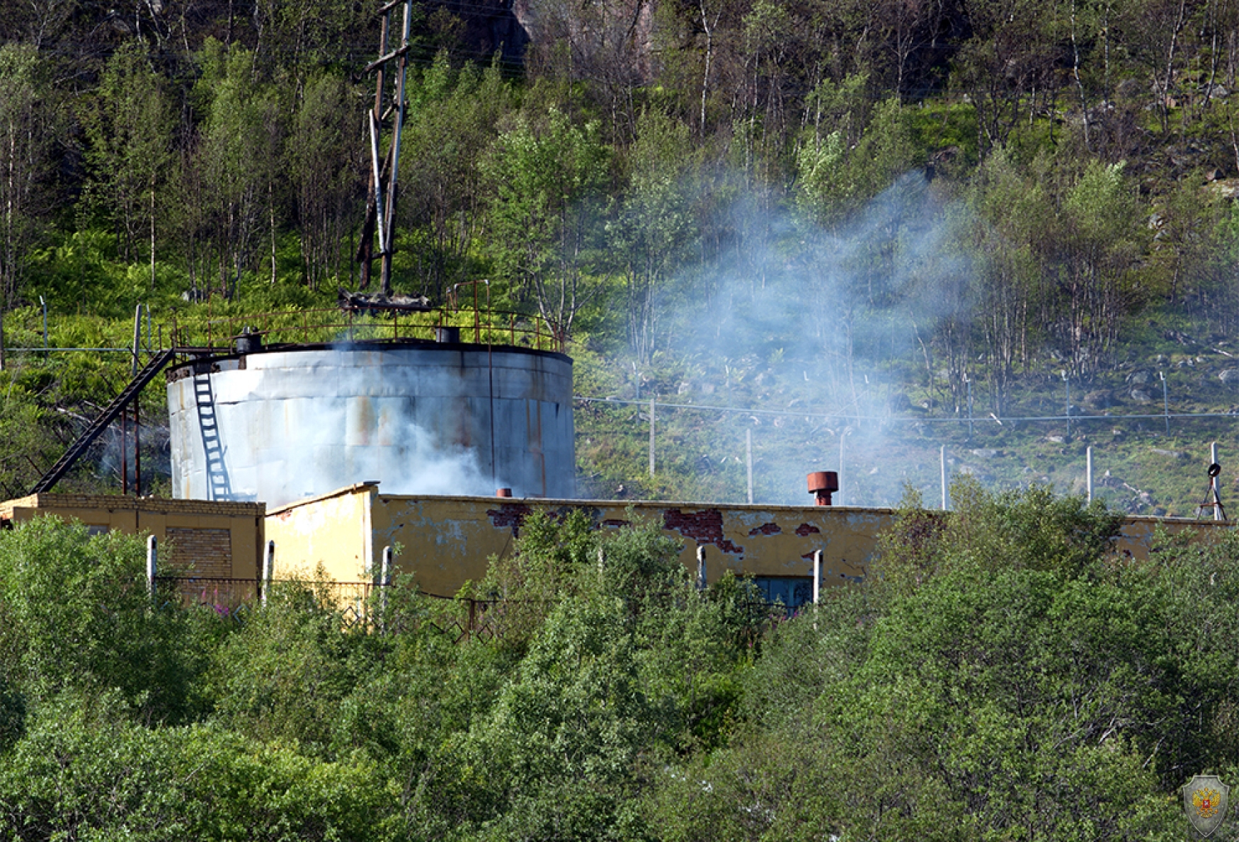 Имитация пожара после условного взрыва резервуаров с мазутом
