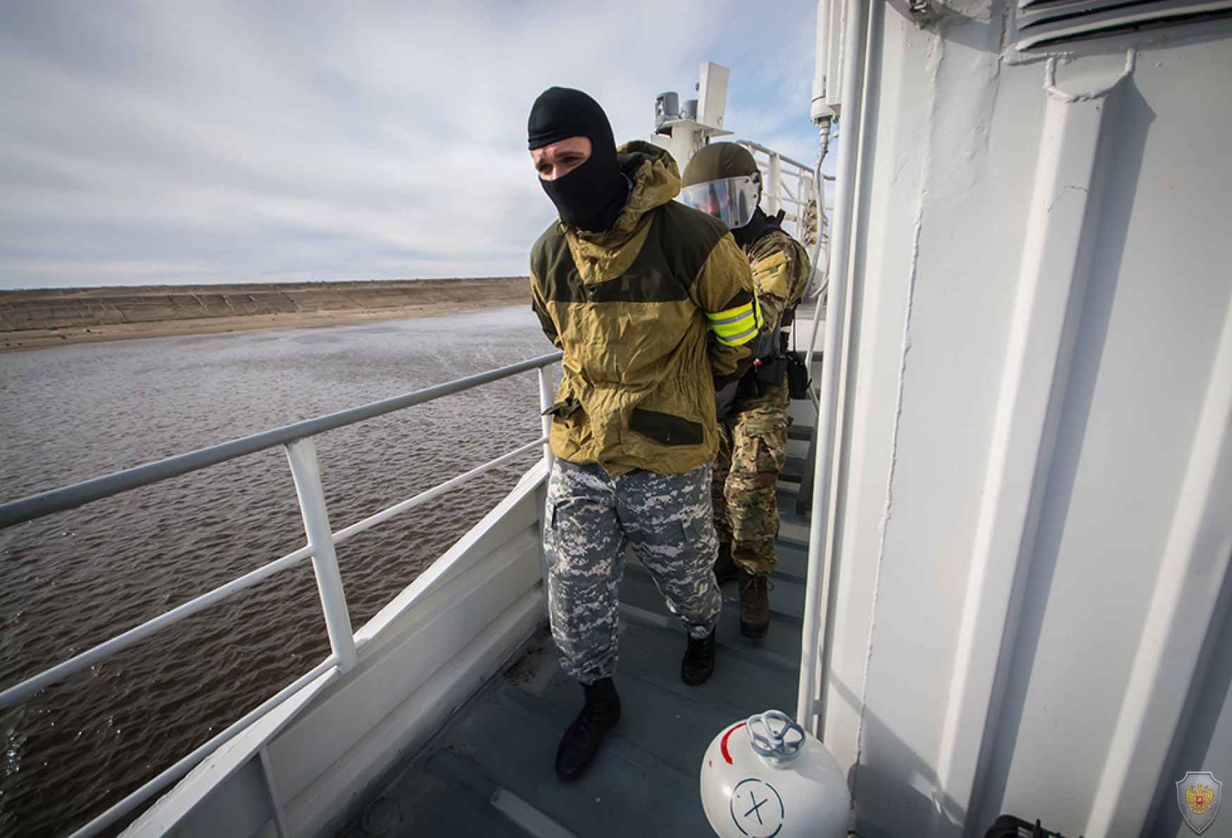 Оперативным штабом НАК в Хабаровском крае проведены тактико-специальные учения по пресечению теракта на объекте водного транспорта