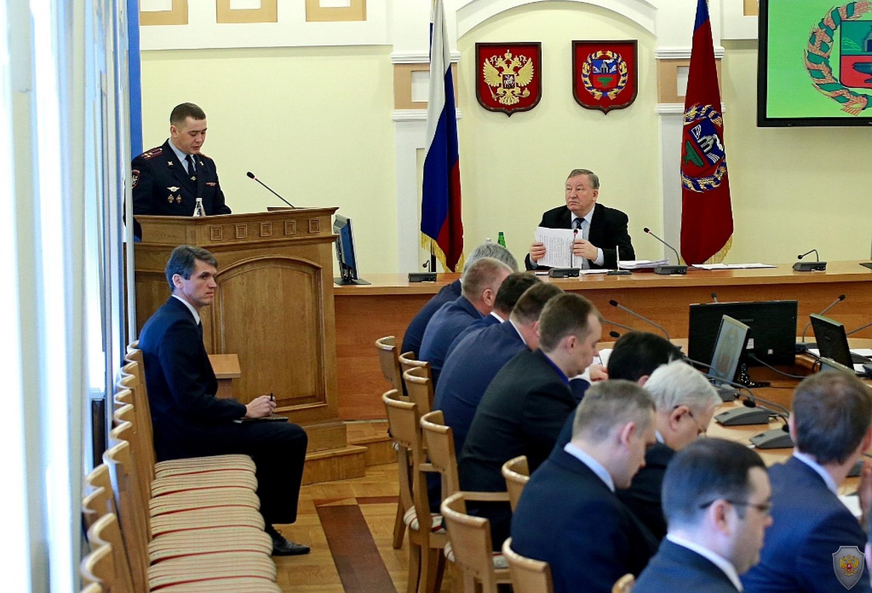 Губернатор Александр Карлин провел заседание антитеррористической комиссии в Алтайском крае