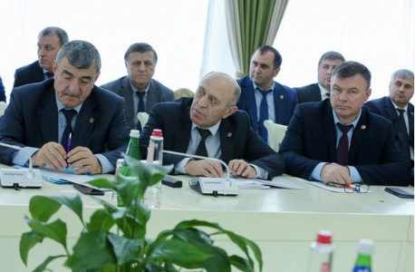 Руководитель аппарата НАК положительно оценил проведённую в Дагестане антитеррористическую работу
