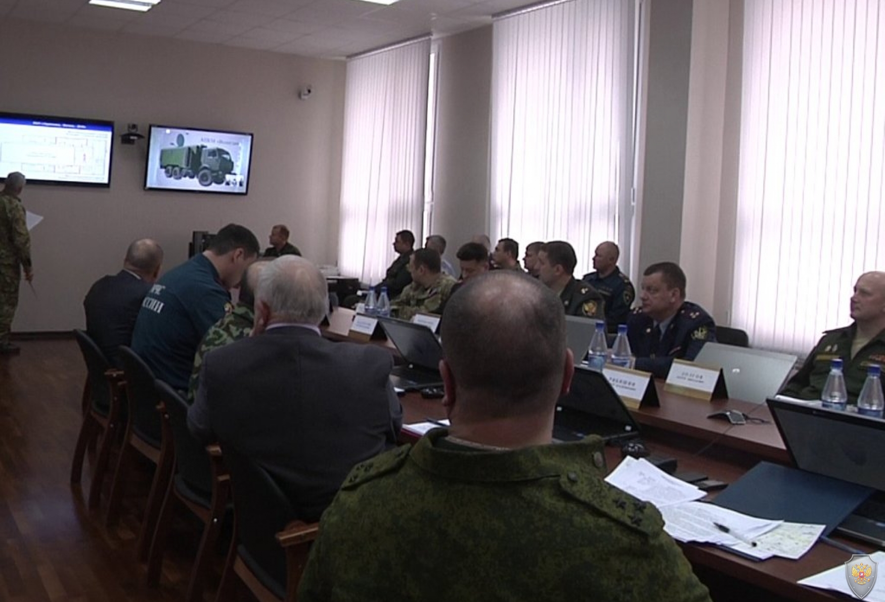 Руководитель оперативно-боевого подразделения докладывает руководителю КТО решение на проведение боевого мероприятия