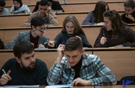 Студенты ОГУ им. И. С. Тургенева, участники очного ускоренного образовательного курса по формированию цифровых компетенций - Школа цифровой грамотности