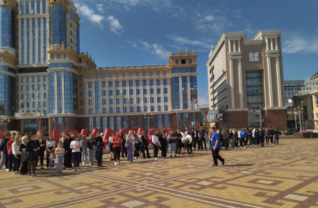 В Саранске прошёл флешмоб "Беслан! Мордовия помнит!"