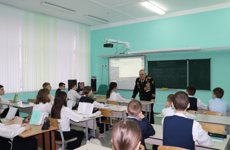 «Десант Славы» в школе № 61 Курска