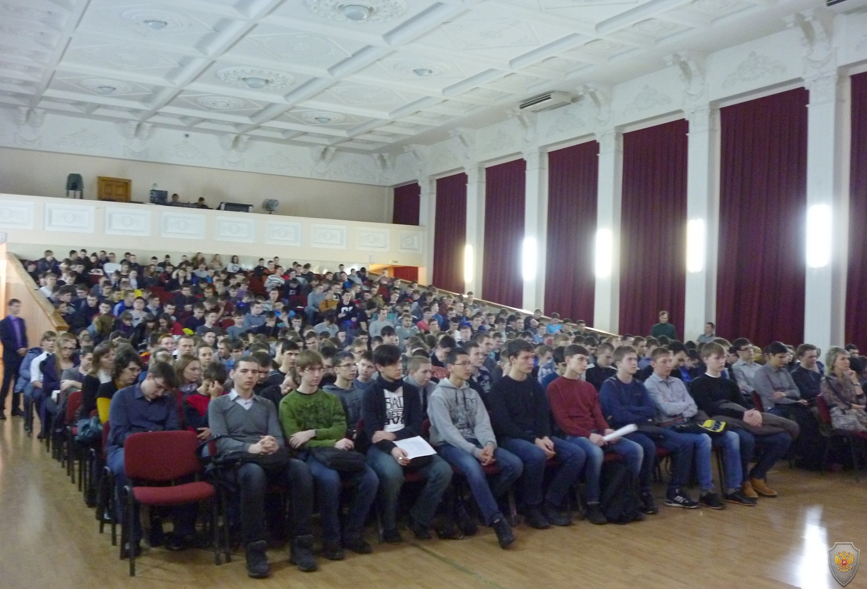 На встрече присутствовали более 400 студентов СГТУ