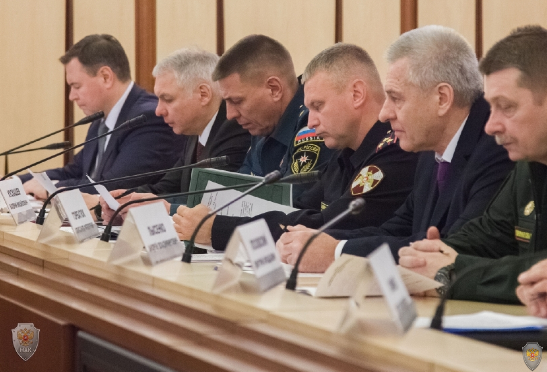 Александр Усс обсудил с членами региональной антитеррористической комиссии вопросы обеспечения безопасности в день выборов Президента России