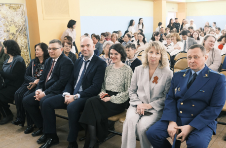 Челябинским школьникам вручили премию Героя России имени Молодова С.Г. 