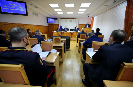 Губернатор Сергей Жвачкин провел заседание областной антитеррористической комиссии