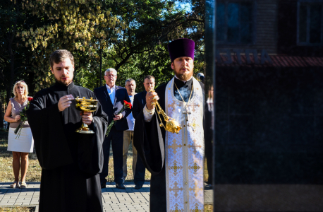 В Курске открыли памятный знак участникам СВО