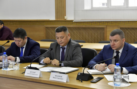 Совместное заседание антитеррористической комиссии и оперативного штаба в Республике Тыва