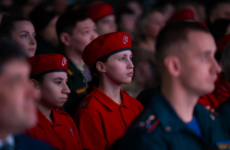 Встреча с участниками специальной военной операции в рамках торжественного открытия «Года Героев на Ямале»