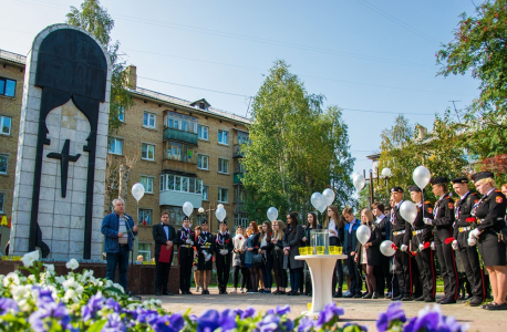 Ухтинские школьники вспомнили жертв мирового террора