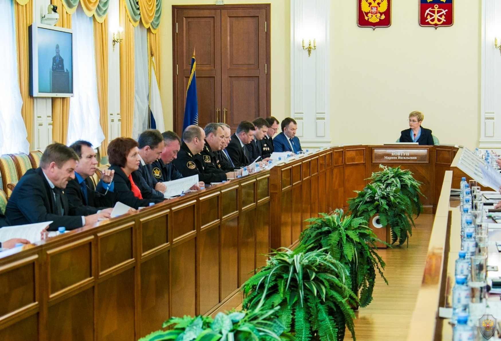 Губернатор Марина Ковтун провела совместное заседание антитеррористической комиссии и оперативного штаба в Мурманской области