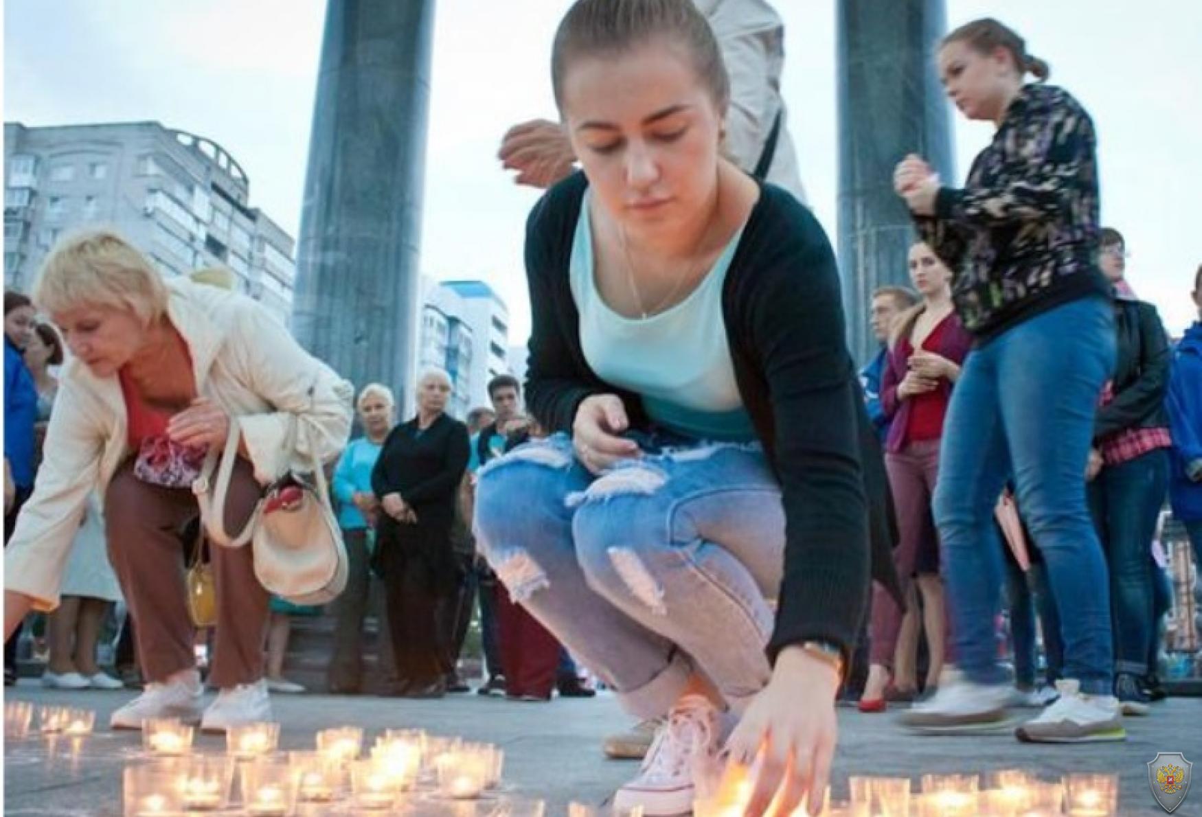 Благовещенцы зажгли свечи в память о жертвах теракта в Беслане