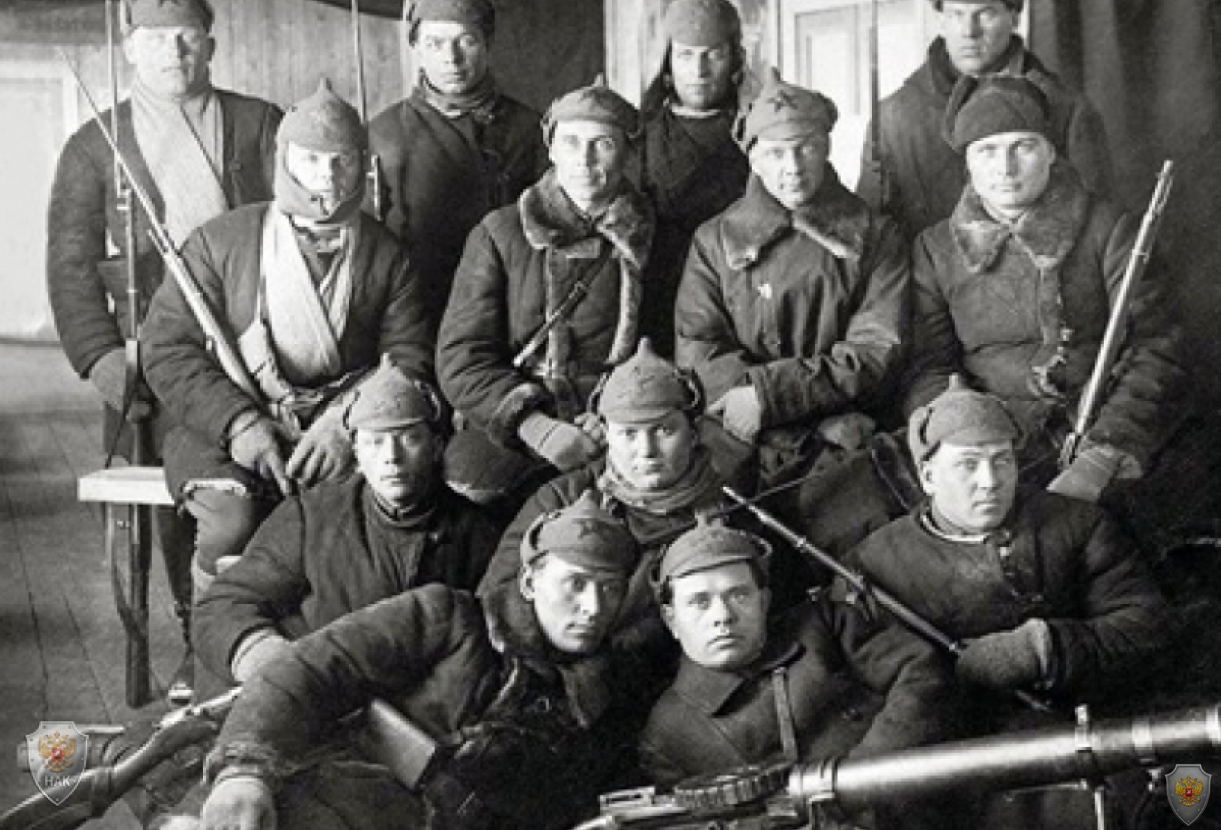 Боевой отряд одной из губернских ЧК, примерно 1921 год. Фото: из архивов ФСБ РФ  