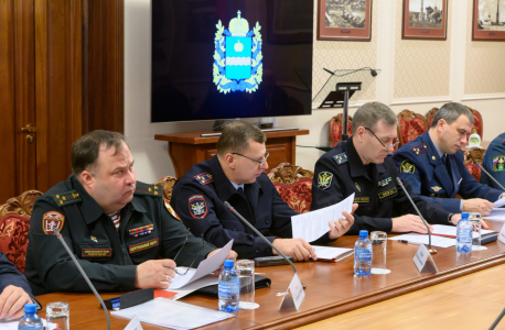 Владислав Шапша поручил мобилизовать все ресурсы для обеспечения правопорядка и общественной безопасности на период весенних праздников