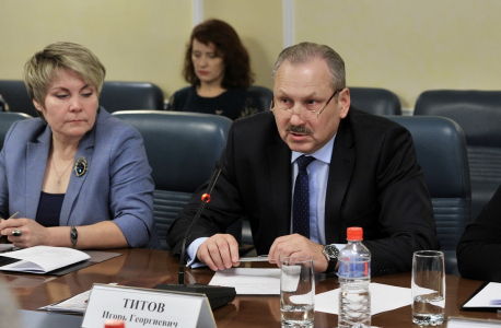 Александр Бречалов провел заседание Антитеррористической комиссии