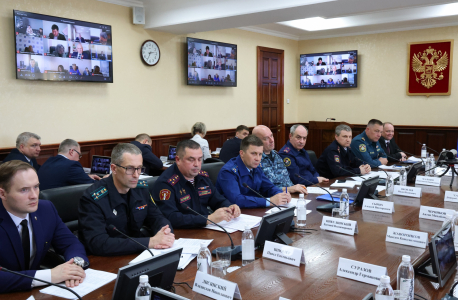 Совместное заседание антитеррористической комиссии и оперативного штаба в Республике Алтай
