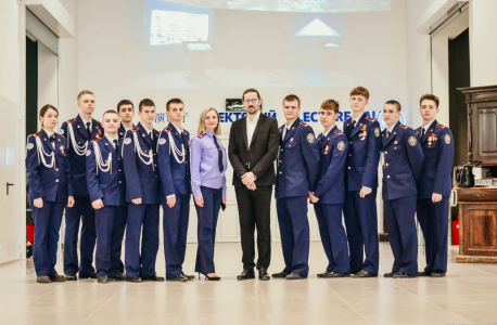 Комикс о героях современности