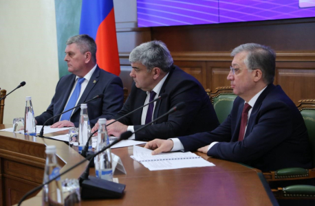 Глава Кабардино-Балкарии провел заседание антитеррористической комиссии и оперативного штаба региона