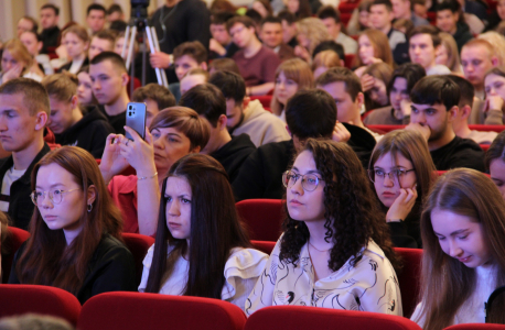 Предотвращение преступлений в молодежной среде обсудили федеральные эксперты и студенты Челябинской области