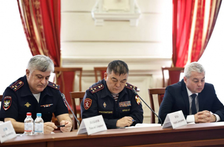 Проведено совместное заседание антитеррористической комиссии и оперативного штаба в Астраханской области