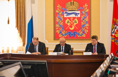 Губернатор Юрий Берг провел совместное заседание областной антитеррористической комиссии и оперативного штаба