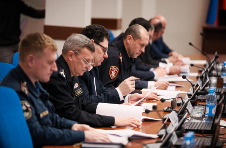 Айсен Николаев провёл заседание антитеррористической комиссии республики