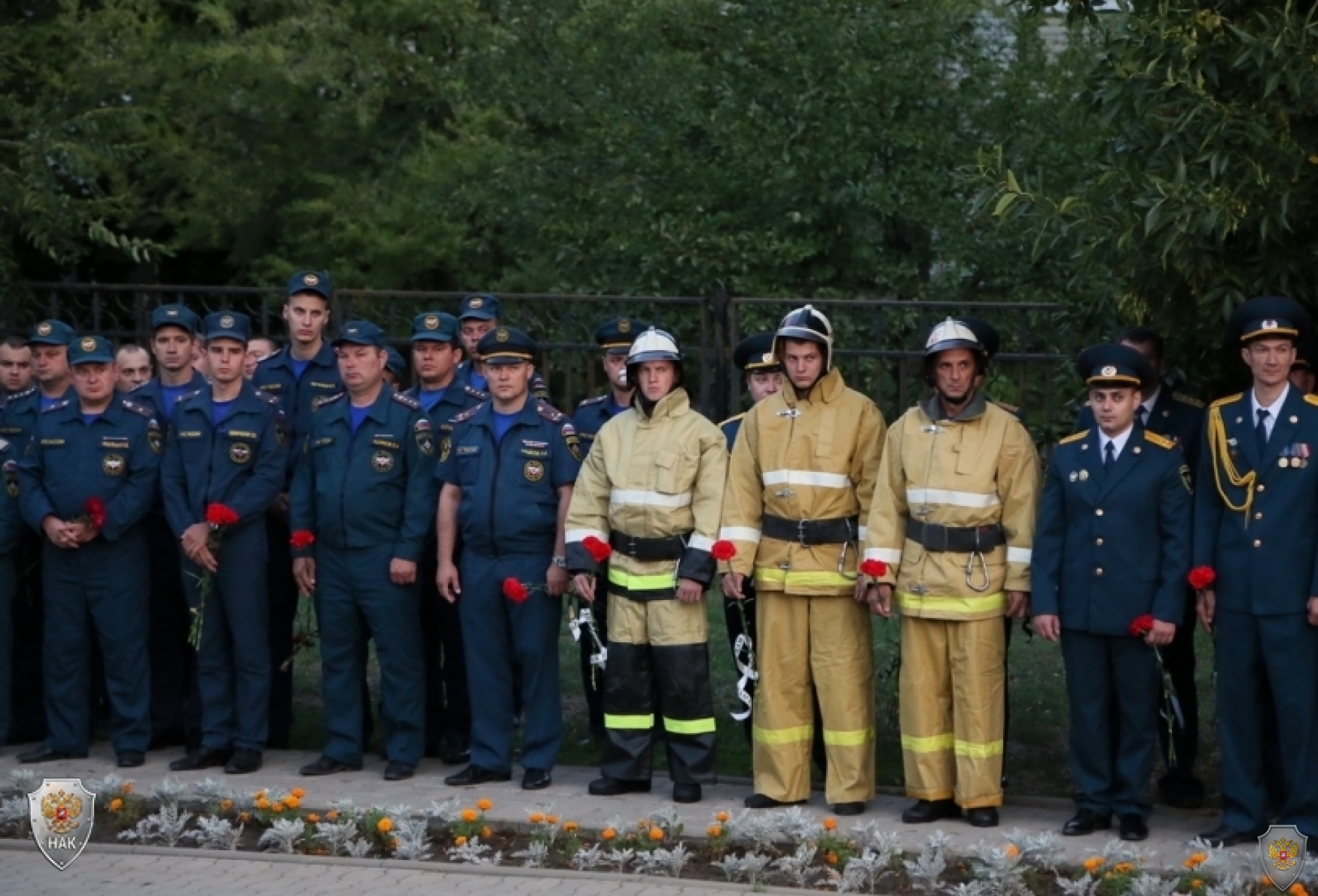 Волгодонск почтил память погибших во время теракта на Октябрьском шоссе