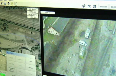 Поиск машины с условными террористами с помощью беспилотного летательного аппарата 