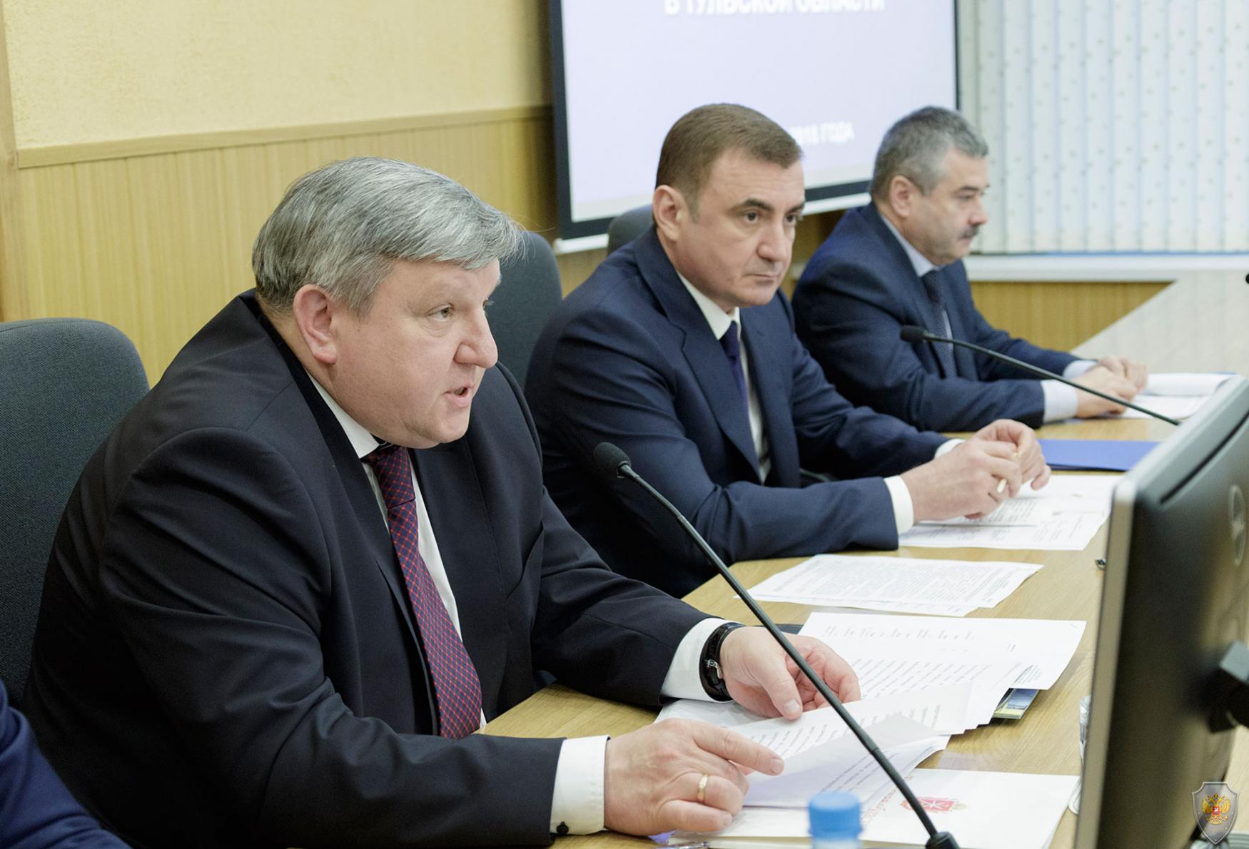 Алексей Дюмин провел заседание антитеррористической комиссии