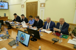 Вопросы обеспечения антитеррористической защищенности объектов спорта, ТЭК, а также организации адресной профилактической работы обсудили в Алтайском крае