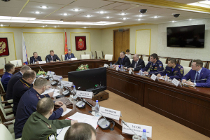 Алексей Дюмин провёл совещание с руководителями силовых  структур региона