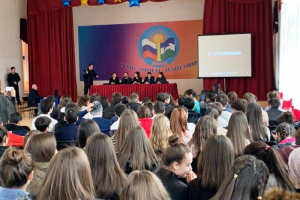 Полицейские в Кабардино-Балкарии организовали серию профилактических мероприятий для школьников 