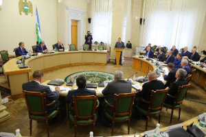 Казбек Коков провел совместное заседание Антитеррористической комиссии и Оперативного штаба в КБР