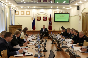 Вопросы обеспечения антитеррористической защищенности объектов торговли, промышленности и образования обсудили в Алтайском крае